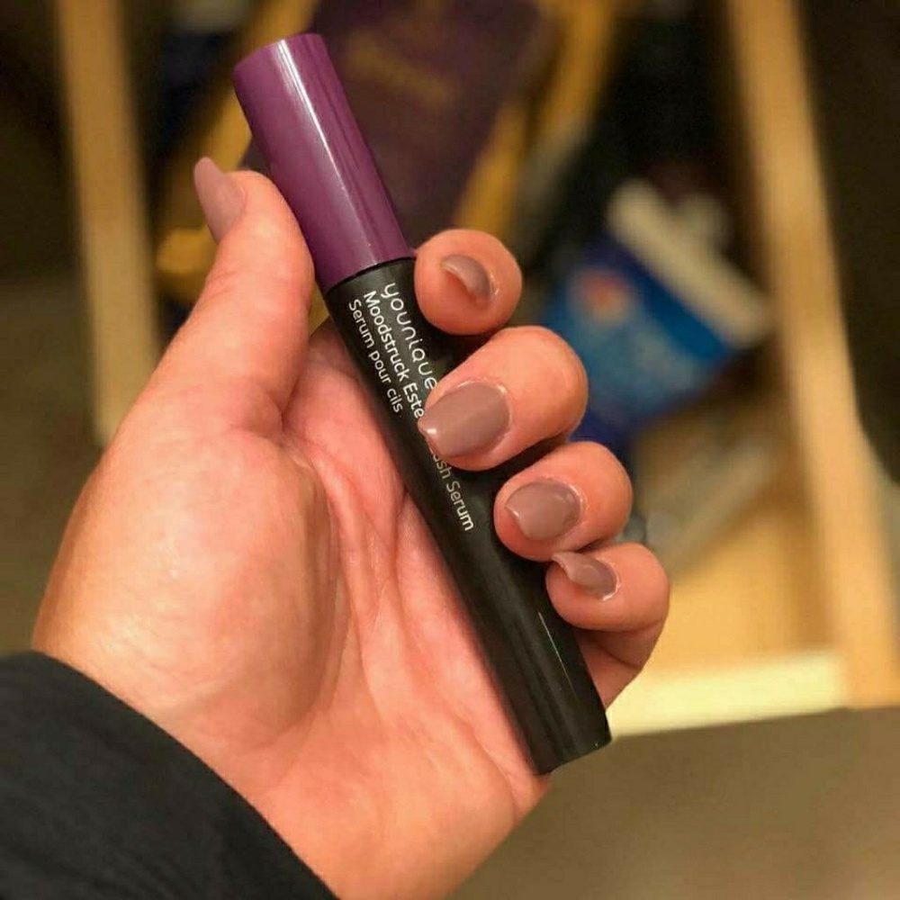 Younique lash serum